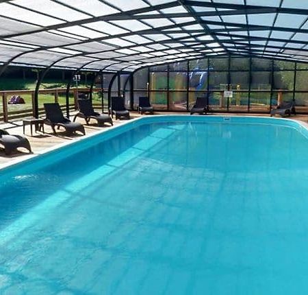 Camping Les Vernieres La Bourboule Esterno foto